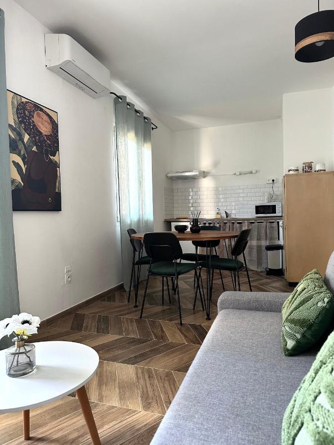 Residence Paolina Калви Екстериор снимка