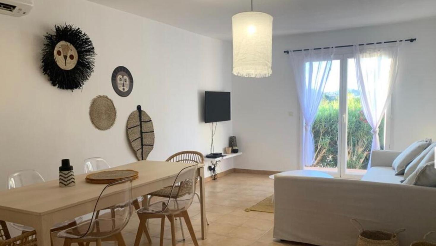 Residence Paolina Калви Екстериор снимка