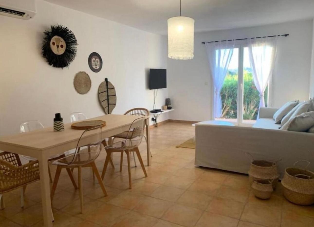 Residence Paolina Калви Екстериор снимка